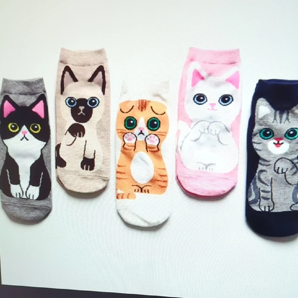 Cute Cat Patterned Ankle Socks - Multicolor